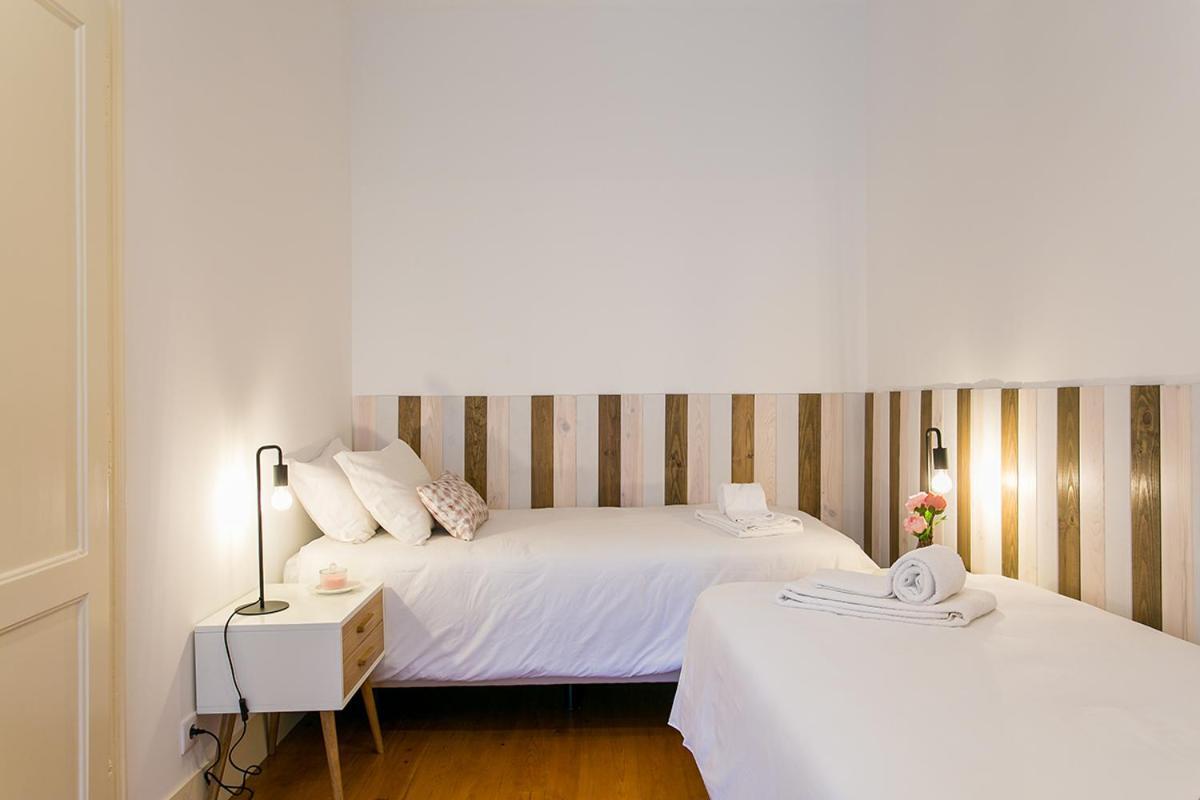 Lovelystay - Cozy 3Bdr Apartment In Estrela Lisboa Eksteriør bilde